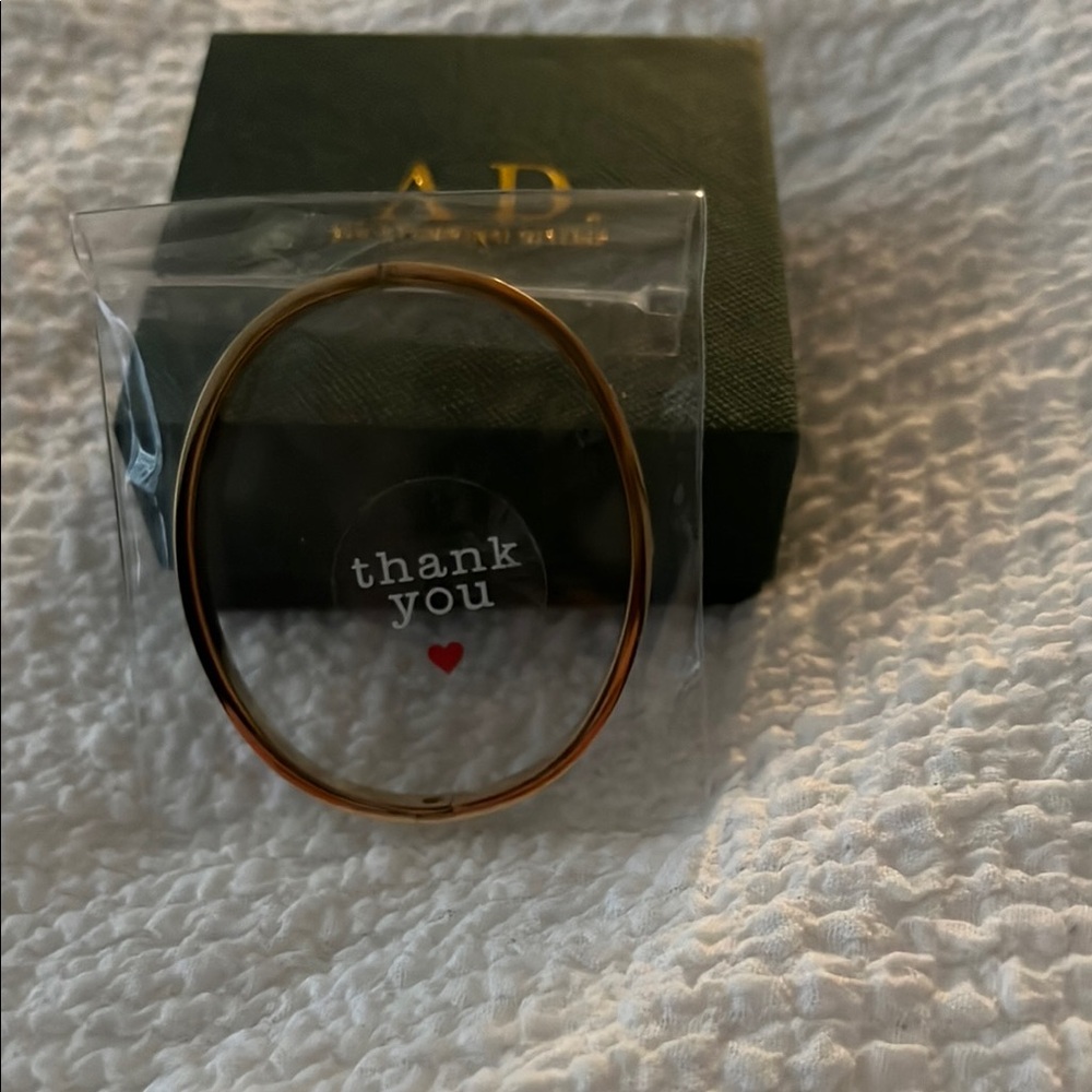 Elegant Gold Bracelet
